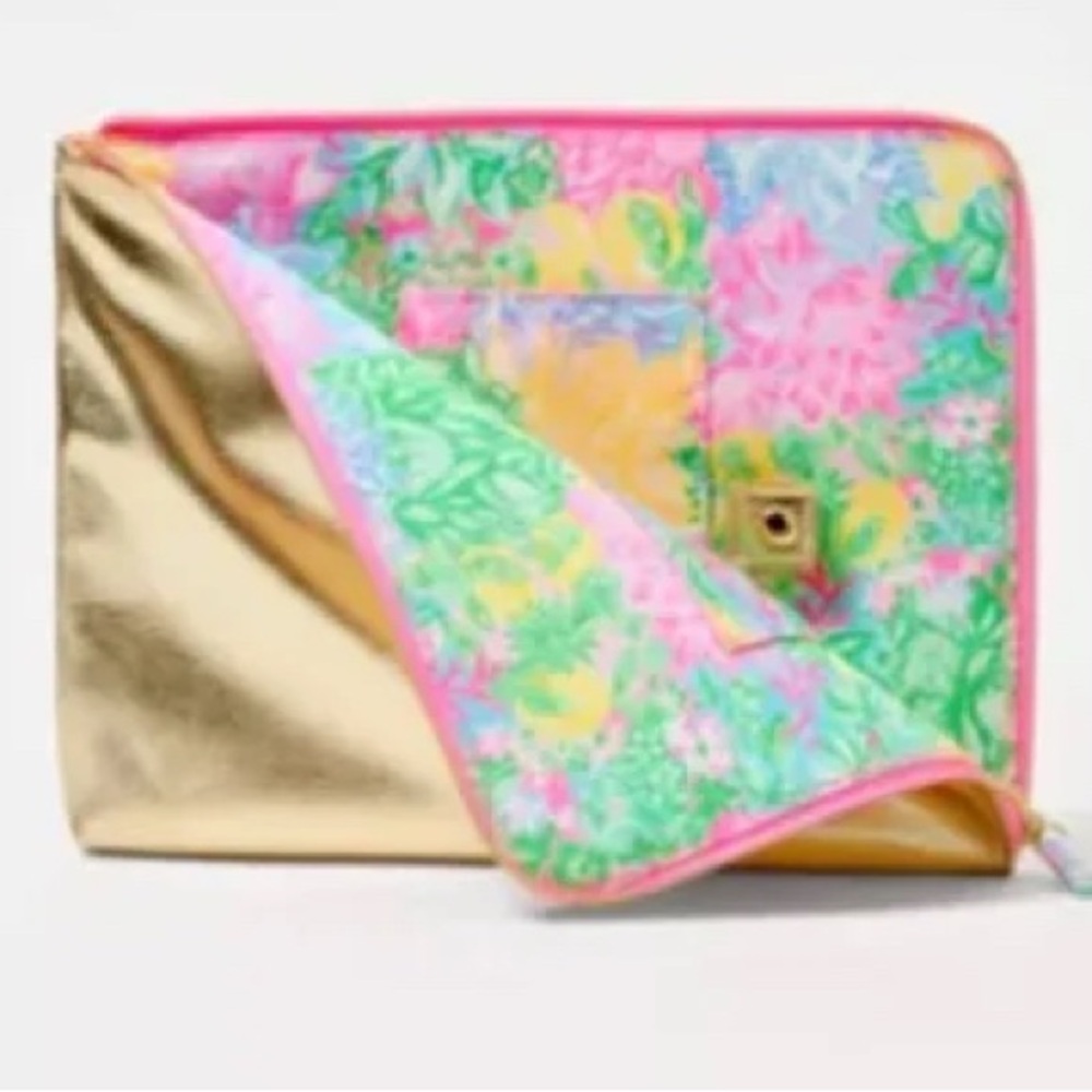 Lilly Pulitzer GWP travel organizer in Bright delight patch